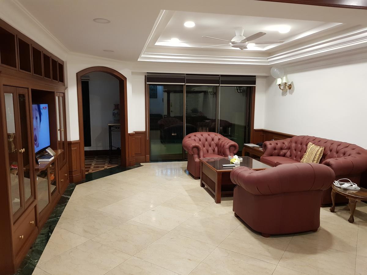 Aparthotel Marina Court Luxury Penthouse Kota Kinabalu Esterno foto