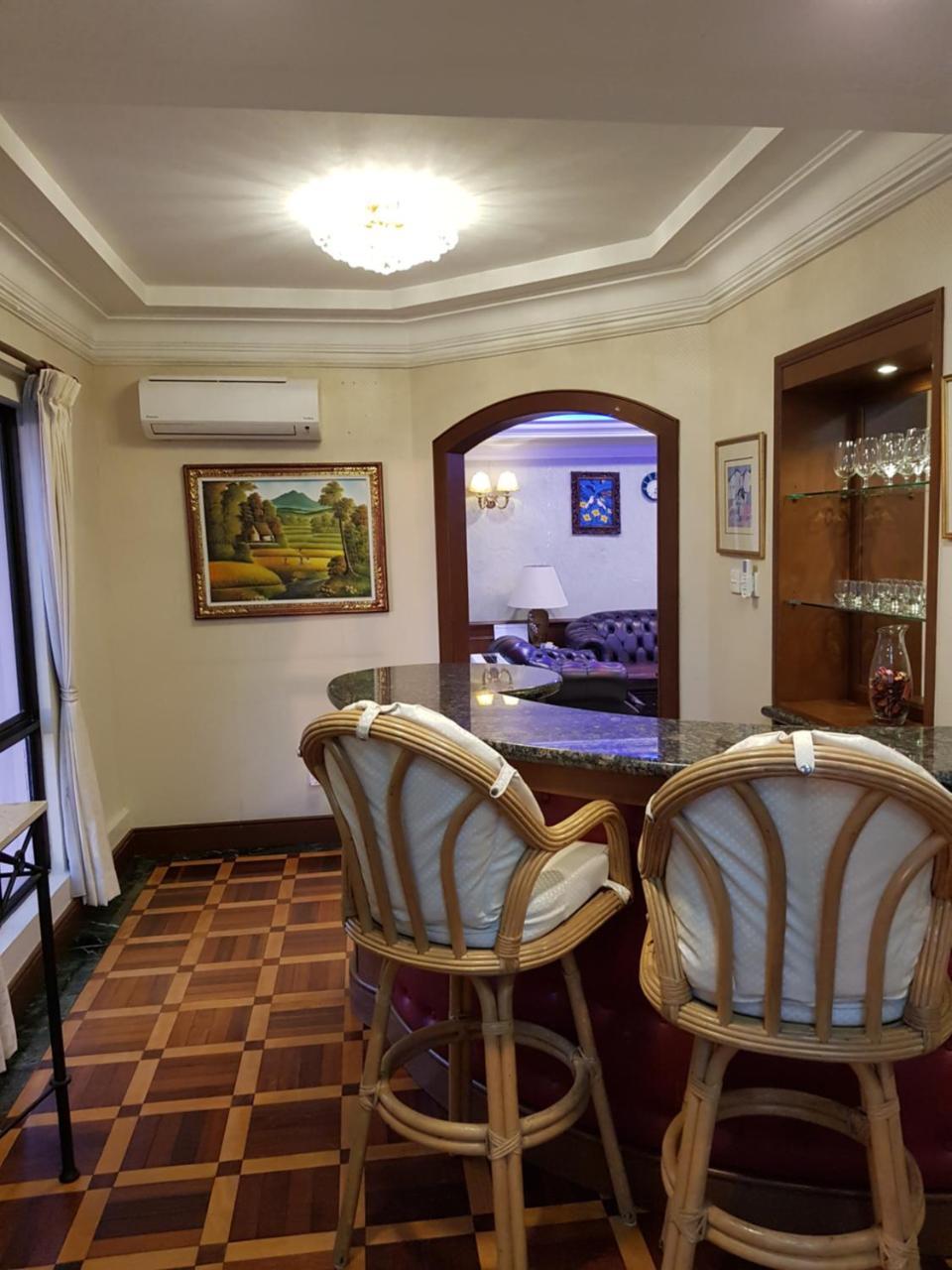 Aparthotel Marina Court Luxury Penthouse Kota Kinabalu Esterno foto